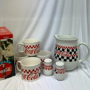 Vintage Coca-Cola 7pc Checkered Pitcher Mug Salt Pepper Set 96/97 Gibson Ceramic